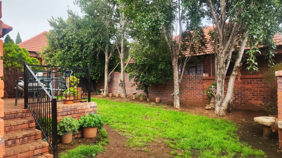 2 Bedroom Property for Sale in Pentagon Park Free State